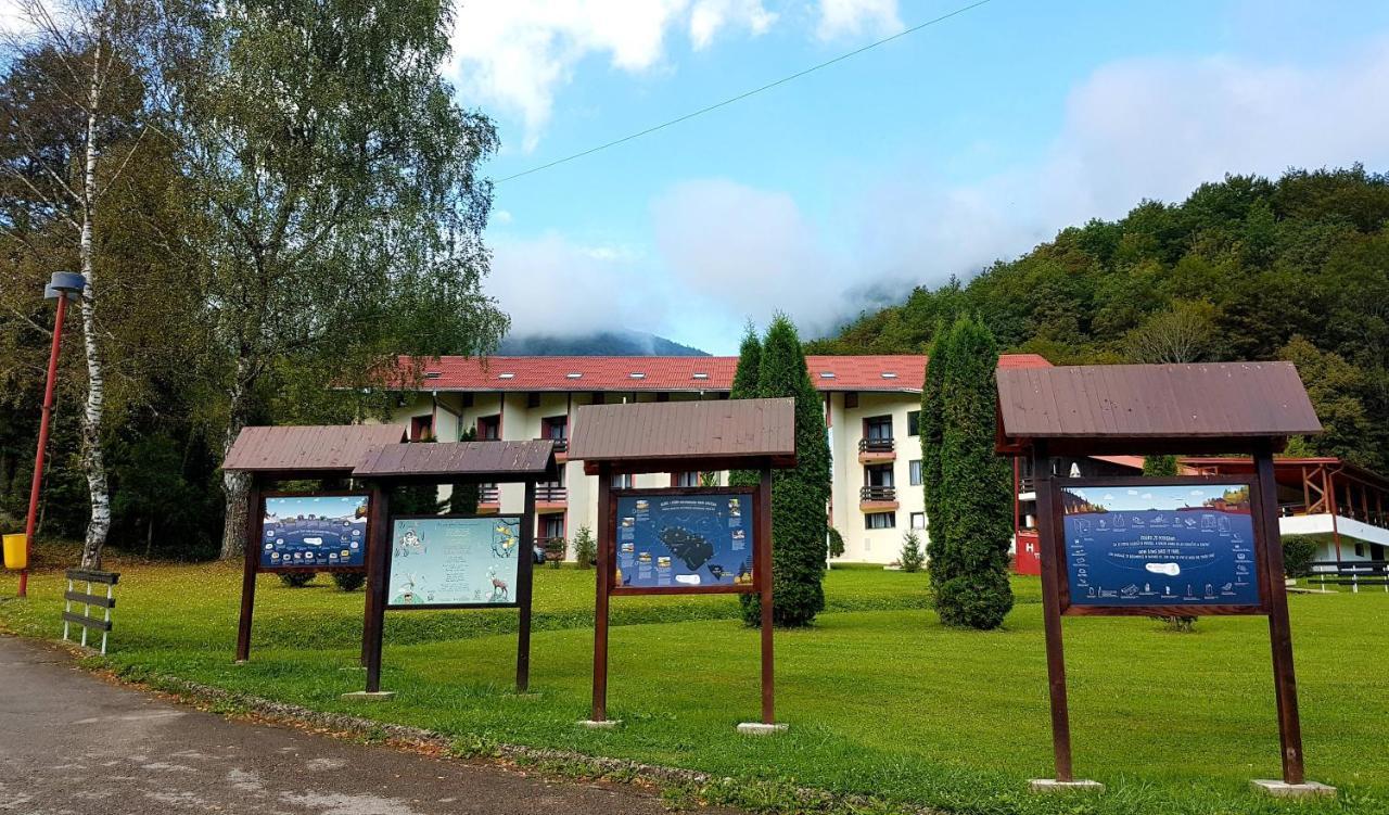 Hotel Mladost Т'єнтіште Екстер'єр фото